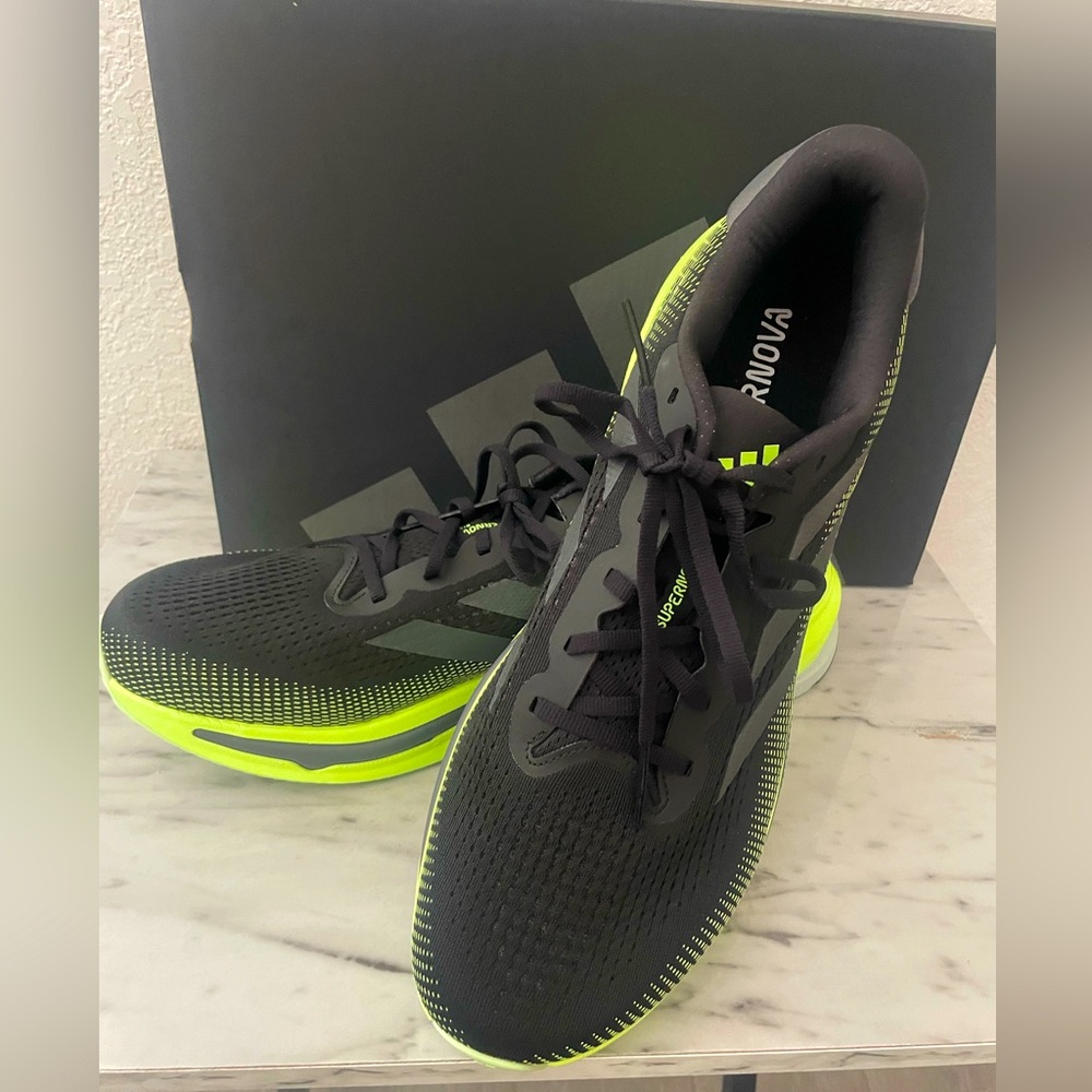 NEW Adidas Super Nova Rise M Running Shoes Black/Green (13)